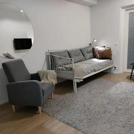 Rauhallinen Isolla Parvekkeella *